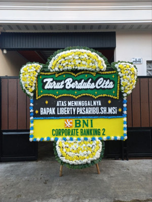 Papan Bunga Duka di Musaik
